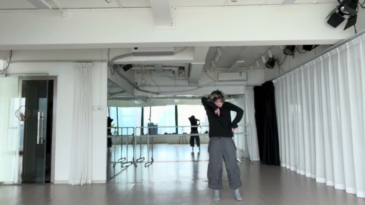 Shu Ya MOVEMENT – SHOW CHOREOGRAPHY