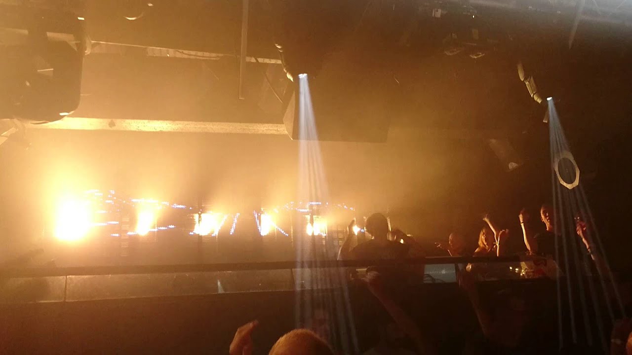 BT @ Ministry of Sound absolutely murdering 