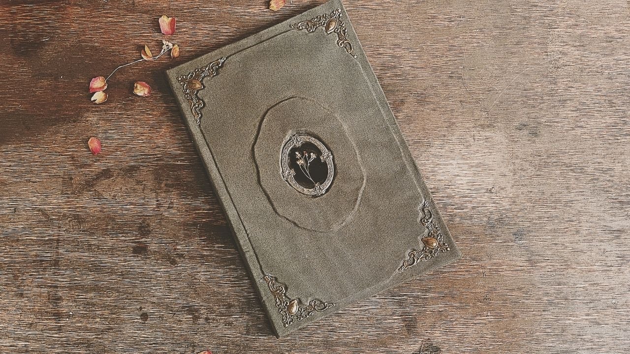 Vintage Journal Cover DIY | Victorian Vibes