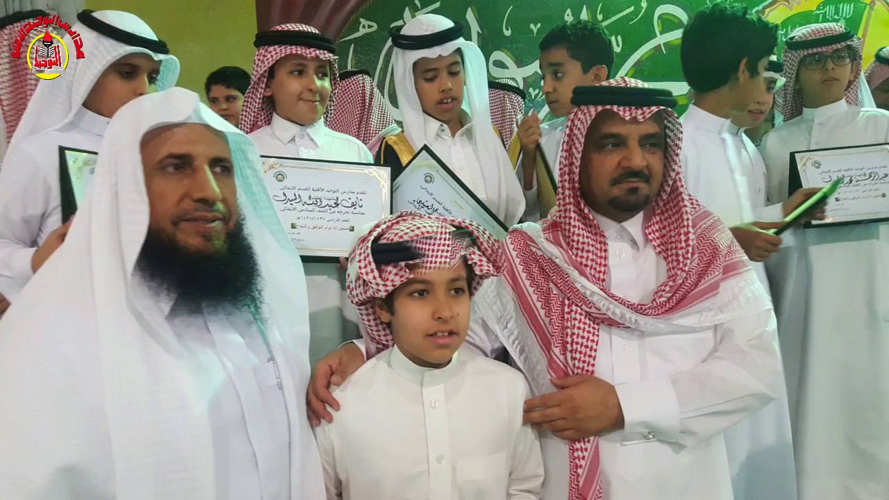 مدارس التوحيد ( مسيرة تخرج الصف السادس 1438 هـ )
