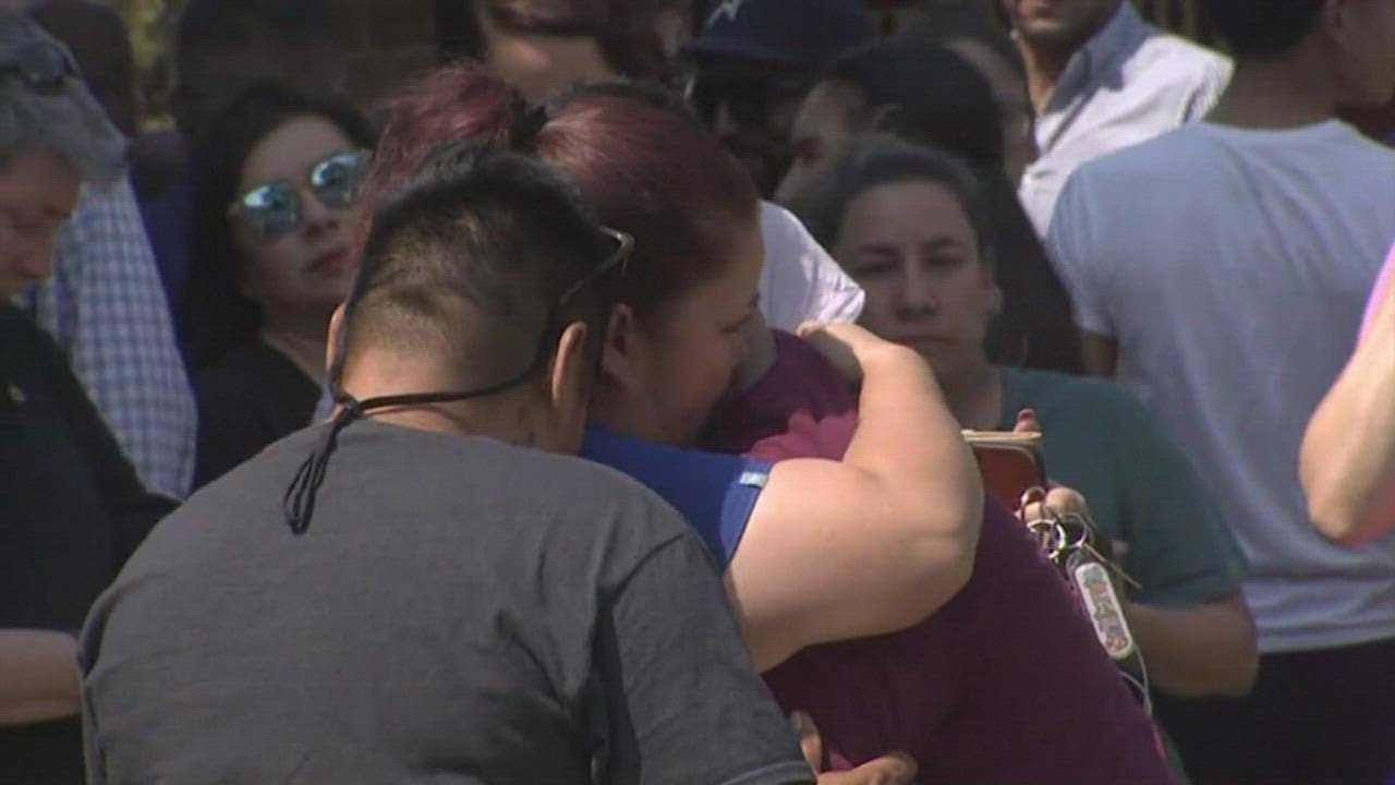 Relieved parents, students reunited after Heights High School false alarm