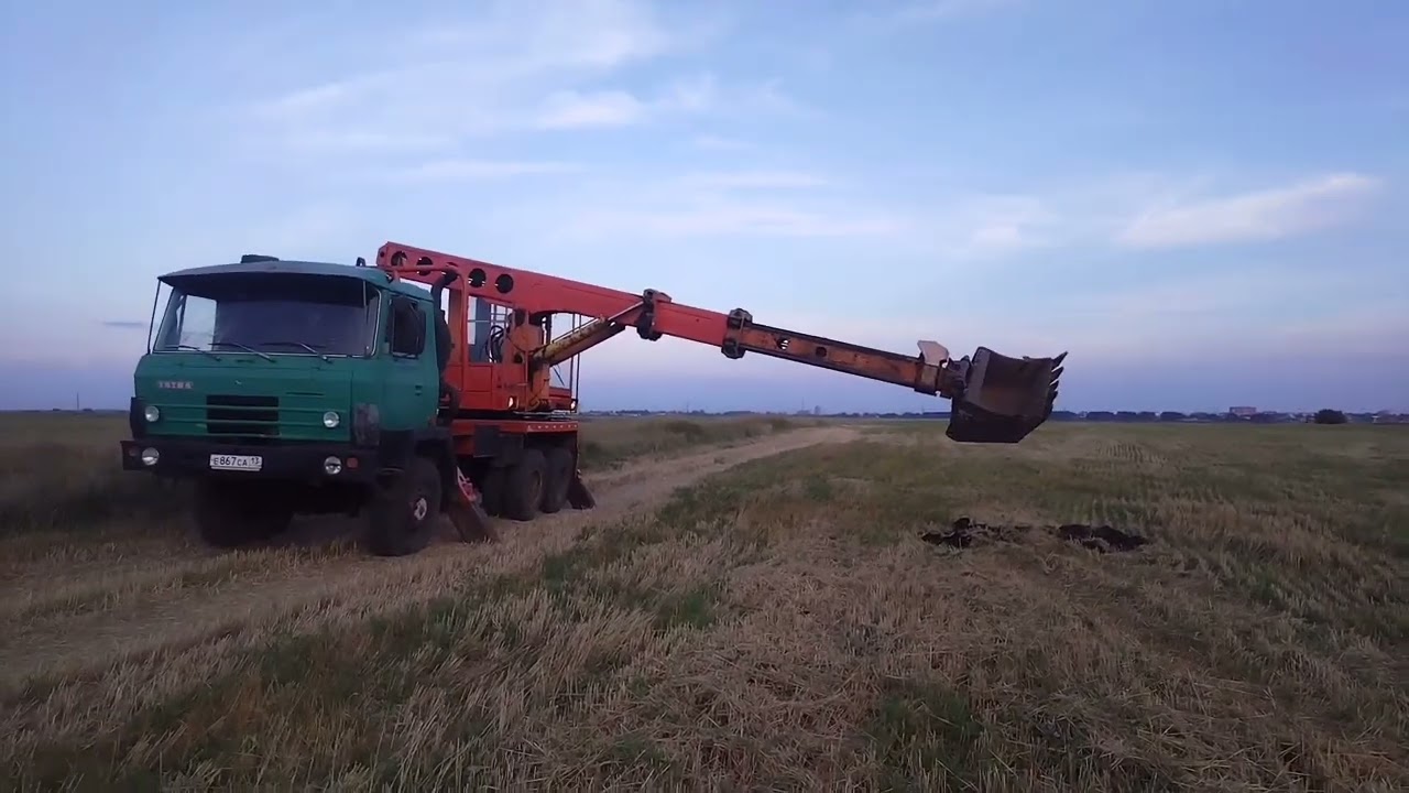 Экскаватор-планировщик Tatra 815 uds 114