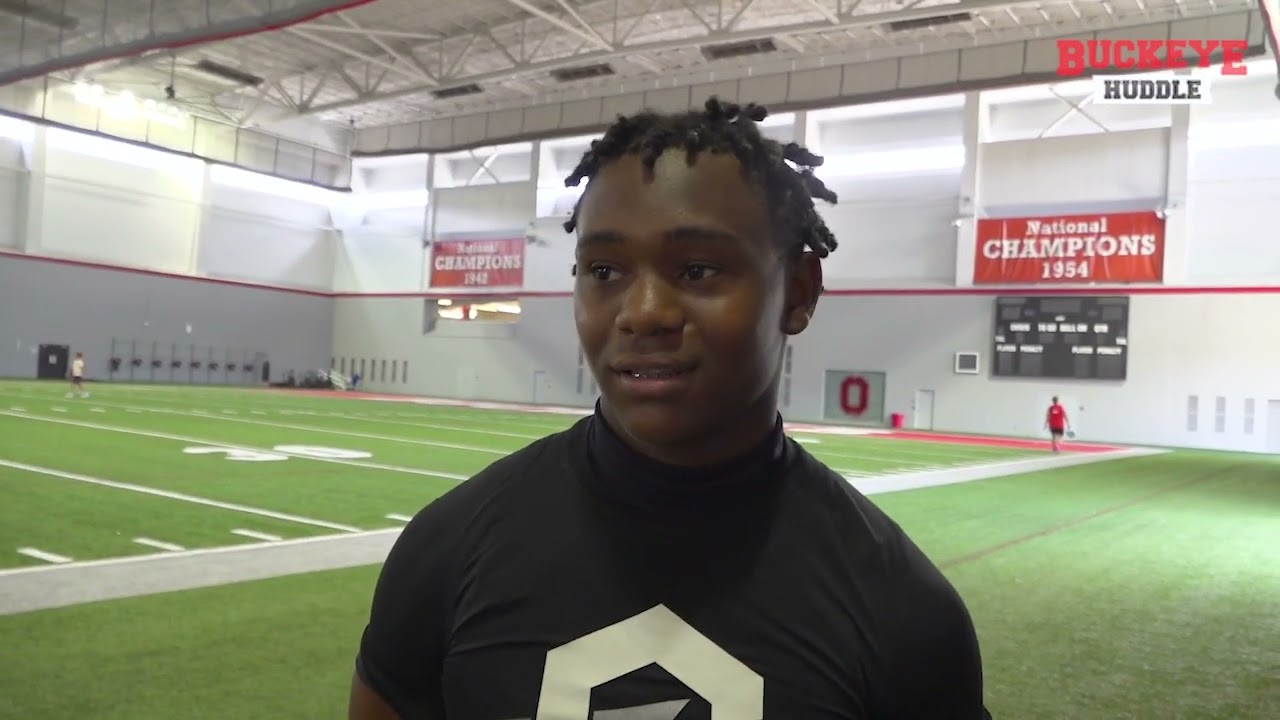 Angelo Smith knows that older brother Jeremiah casts a large shadow