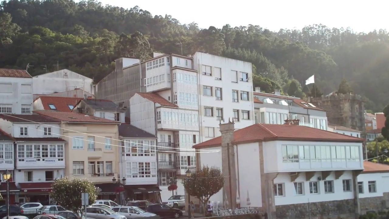 Puentedeume​ o Pontedeume