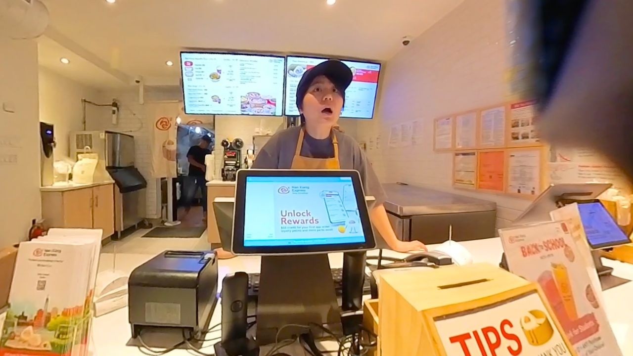 Chinese People Laugh At Foreigners Fast Learned Mandarin! (learned In A MONTH)