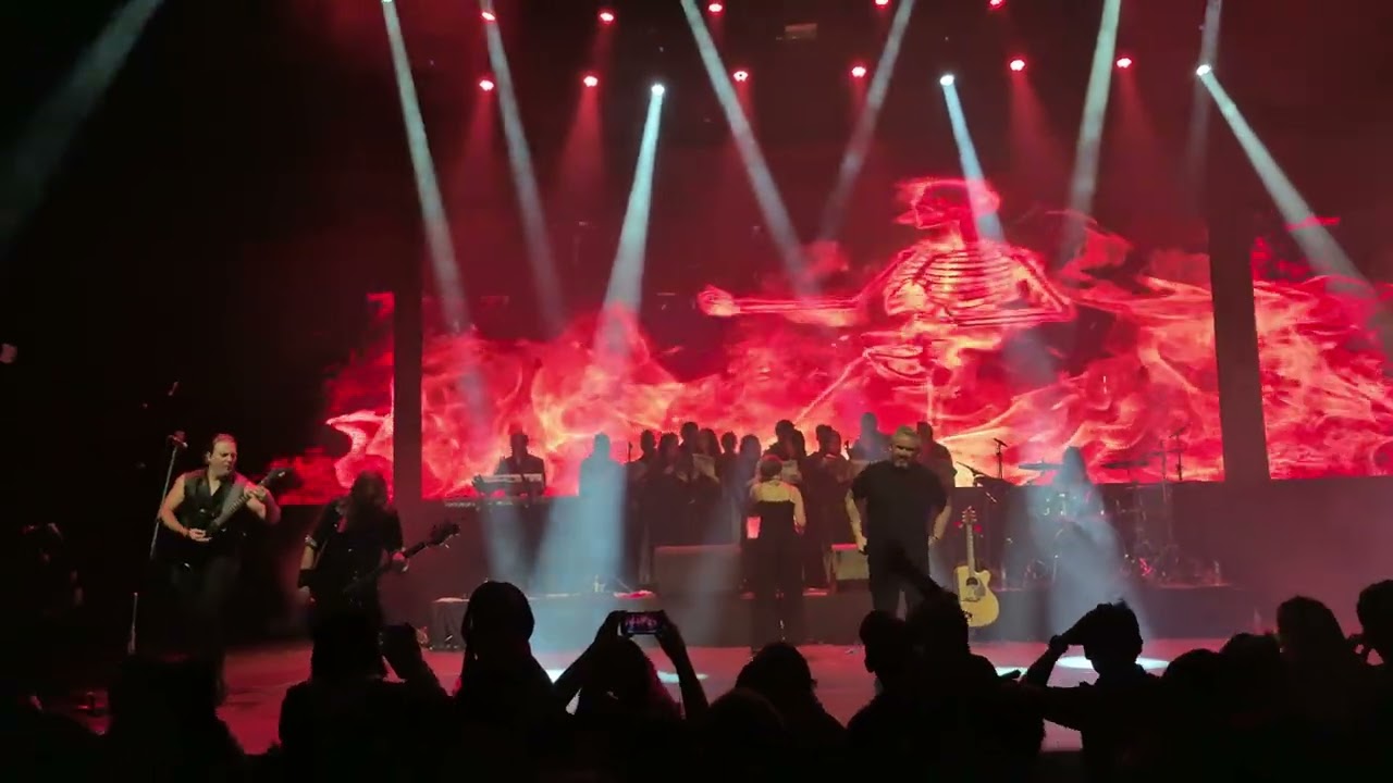 SAUROM, FUEGO, 8k, BOGOTÁ, NOV 2025