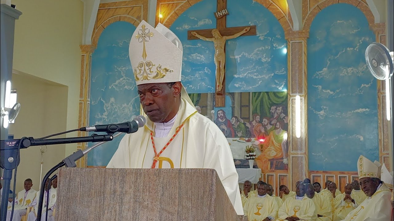 Angalia Mwadhama Protase Kardinali Rugambwa Alivyotambulishwa Kwa Mara ya Kwanza JIMBONI Kigoma