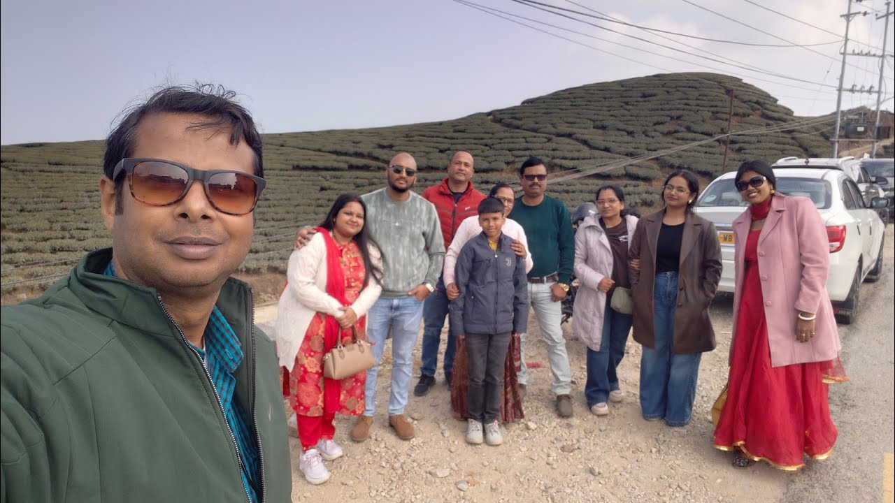 আমার বাড়িতে যত মানুষ আছে ,সবার আশীর্বাদ করতে করতে 1 ঘণ্টা পার হয়ে যায় ।।