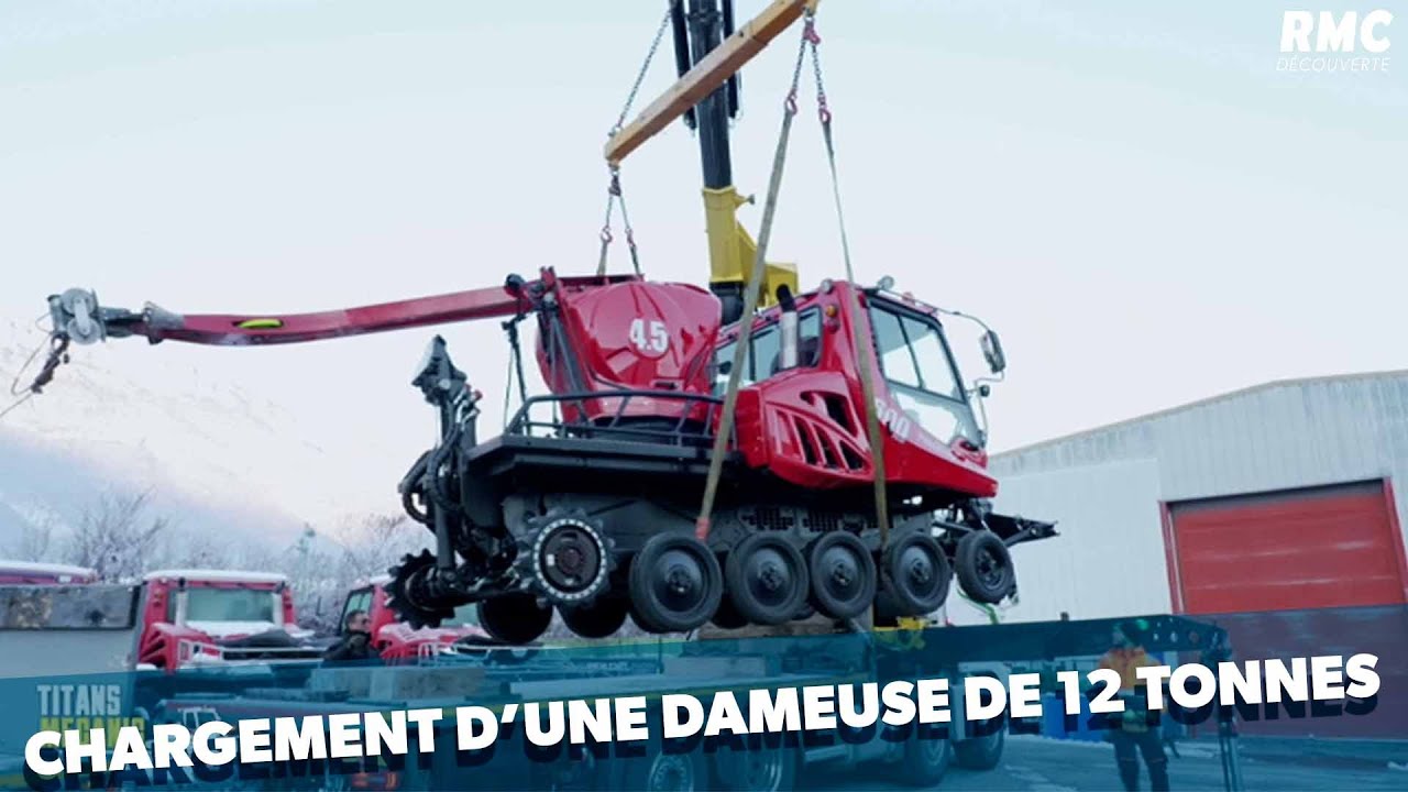 Chargement d’une dameuse de 12 tonnes sur un camion !