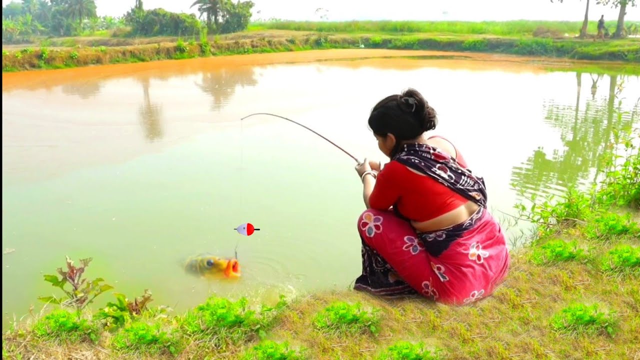 Fishing video ✅ A Village girl The unbelievable fish catching with a village pond || Hook fishing