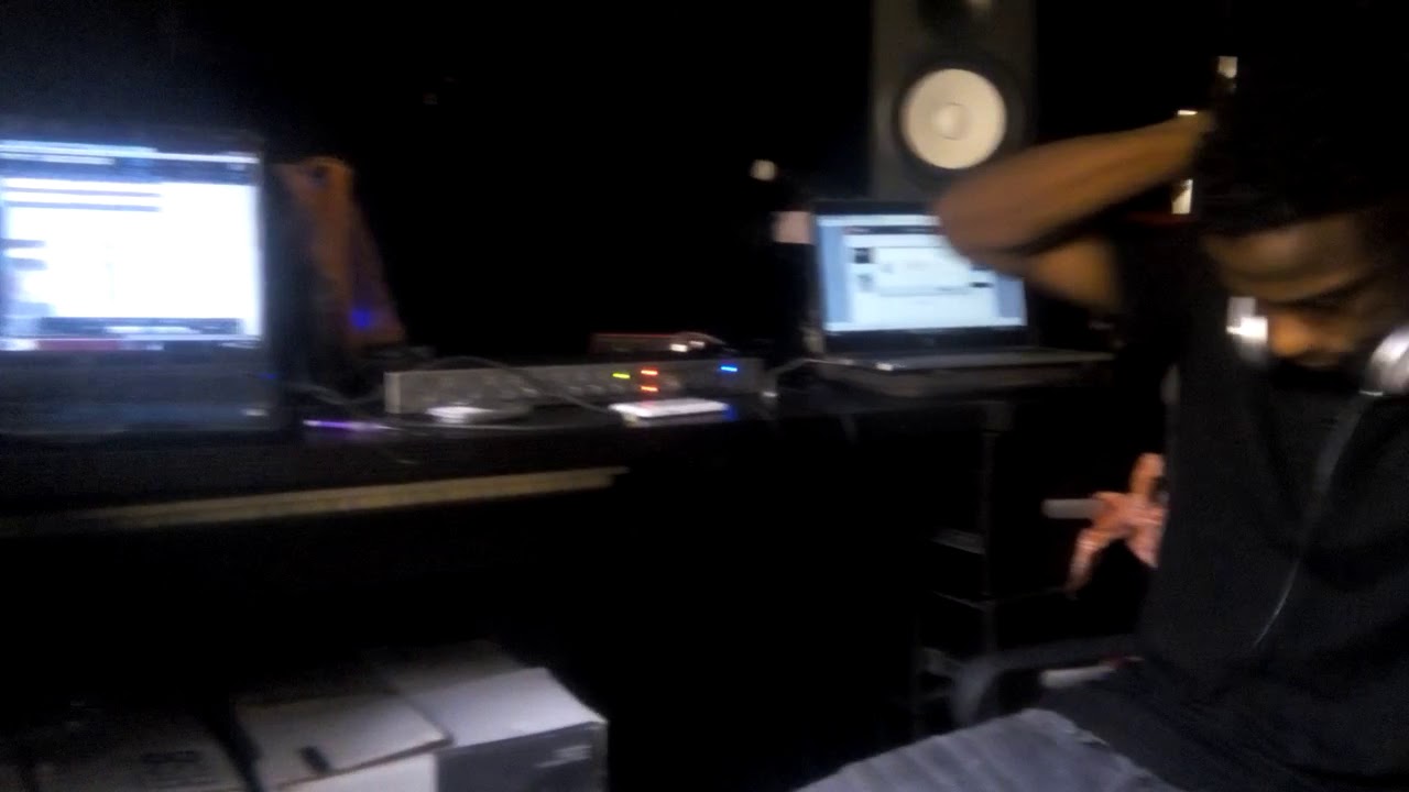 [MTvBase] Adewale (Fastest Nigeria Rapper) in the studio