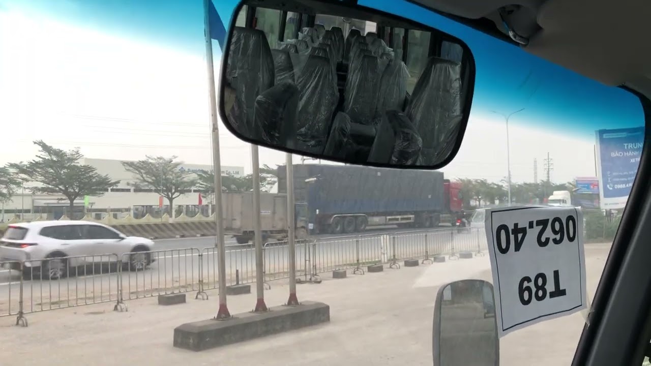 Hyundai County 29 chỗ thân dài nhập Hàn lắp ráp tại Việt Nam báo giá lăn bánh alo em 0962394334