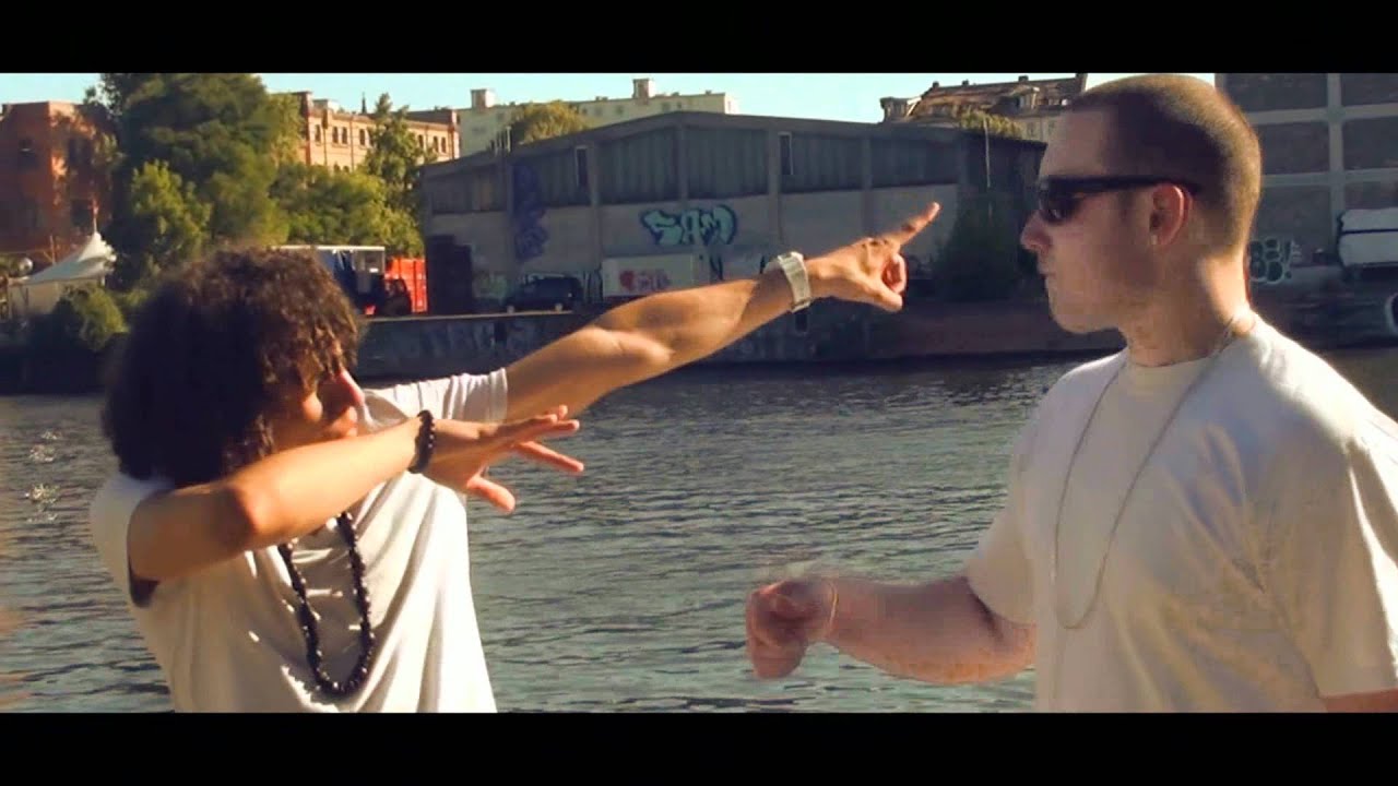 Freak-A-Zoidz - Show Goes On (OFFICIAL VIDEO)