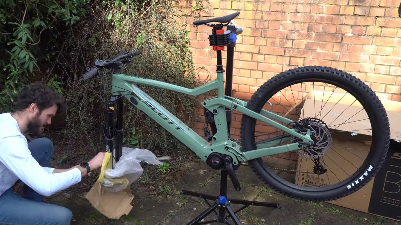 Scott eRide Ransom 920 Unboxing and first ride! 180mm Long Travel E Bike