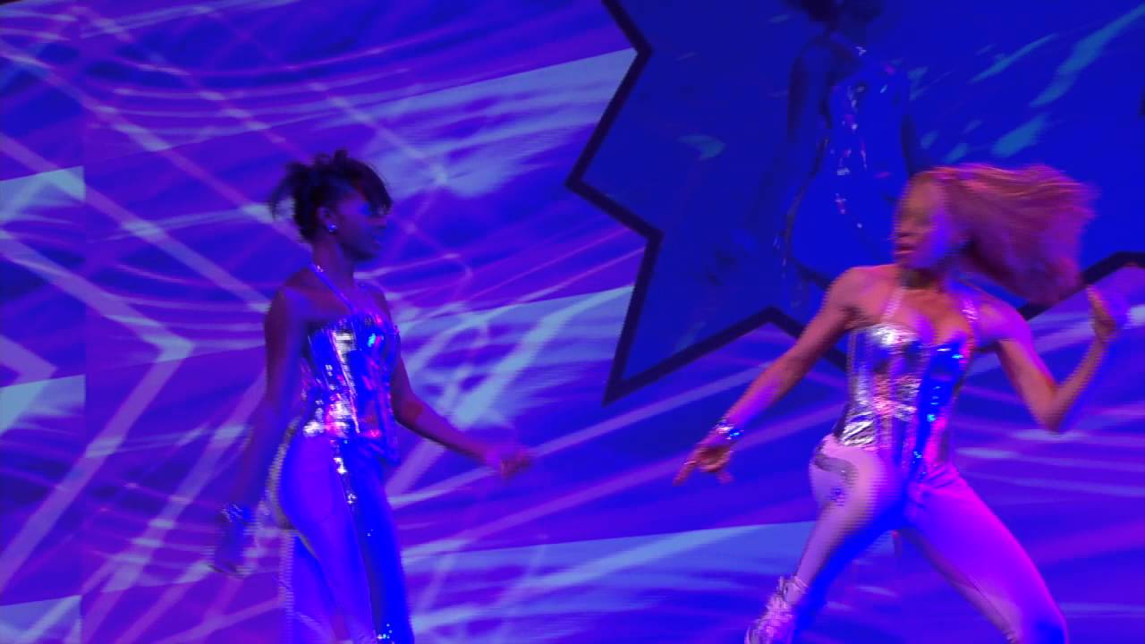 MC Hammer Opens The Cable Show 2013