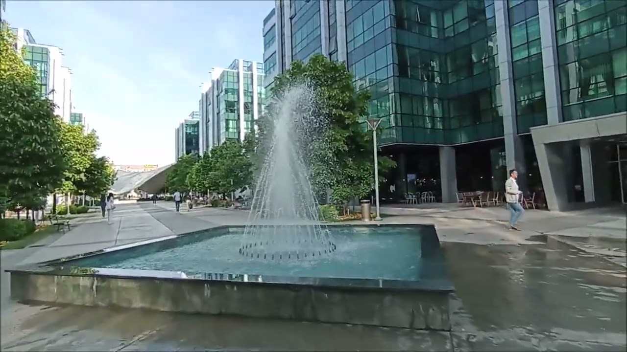 Прогулка по району Новый Белград. Сербия. Белград.