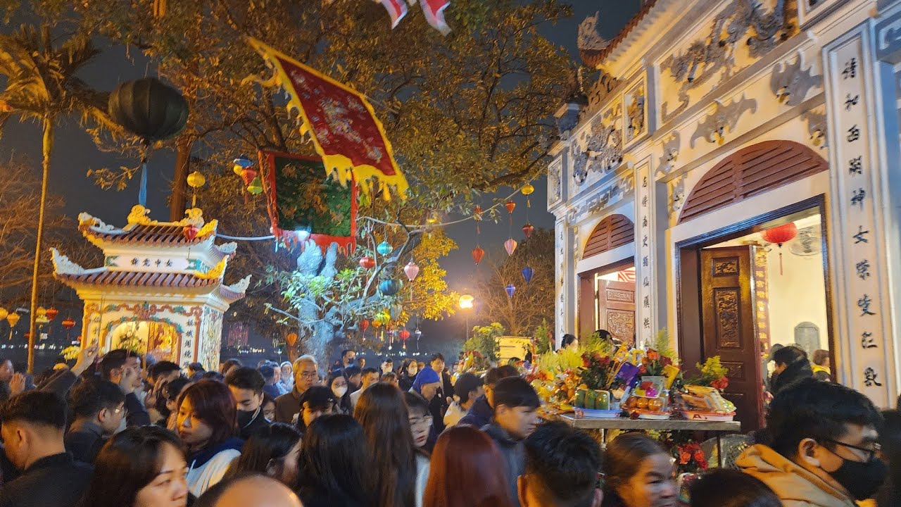 Lễ MẪU Phủ Tây Hồ - Rằm tháng Giêng Ất Ty 2025.(12/2/2025). Cérémonie de la Déesse Mère à Phu Tay Ho