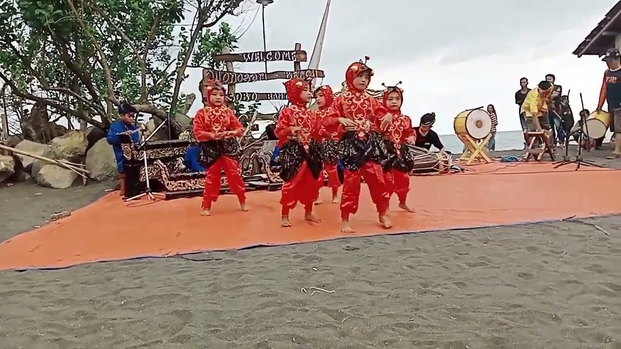 TARI SEMUT