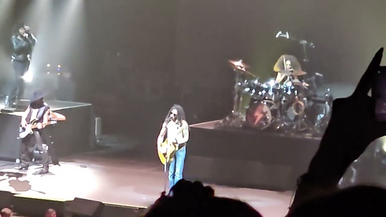Lenny Kravitz- Let love rule (encore)- Electric Light tour- Movistar Arena- Buenos Aires- 28/11/24