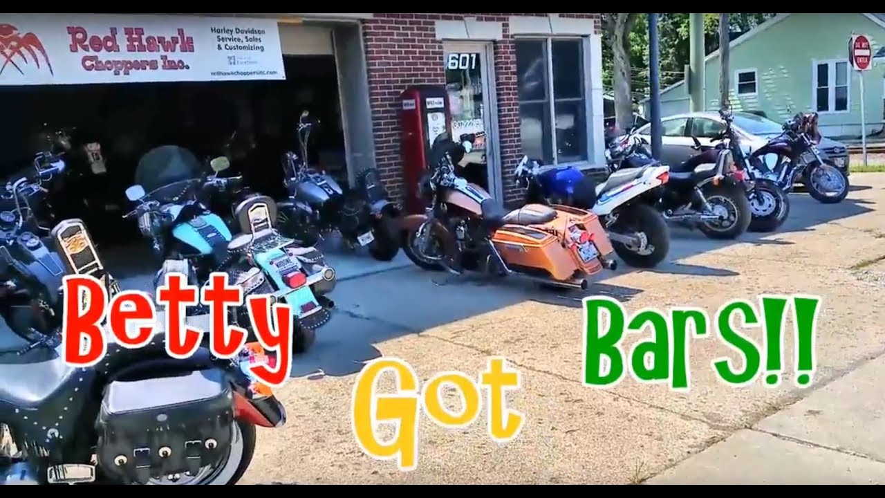 Betty Has New Bars (Wild 1 Chubby 10