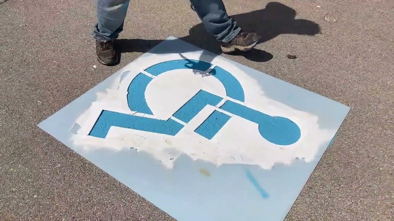 СКОЛЬКО ВЫ БЕРЕТЕ ЗА РАБОТУ ПО РАЗМЕТКЕ ПАРКОВКИ? (СИМВОЛЫ ADA И ОСТРОВКИ ПОДЪЕЗДА)