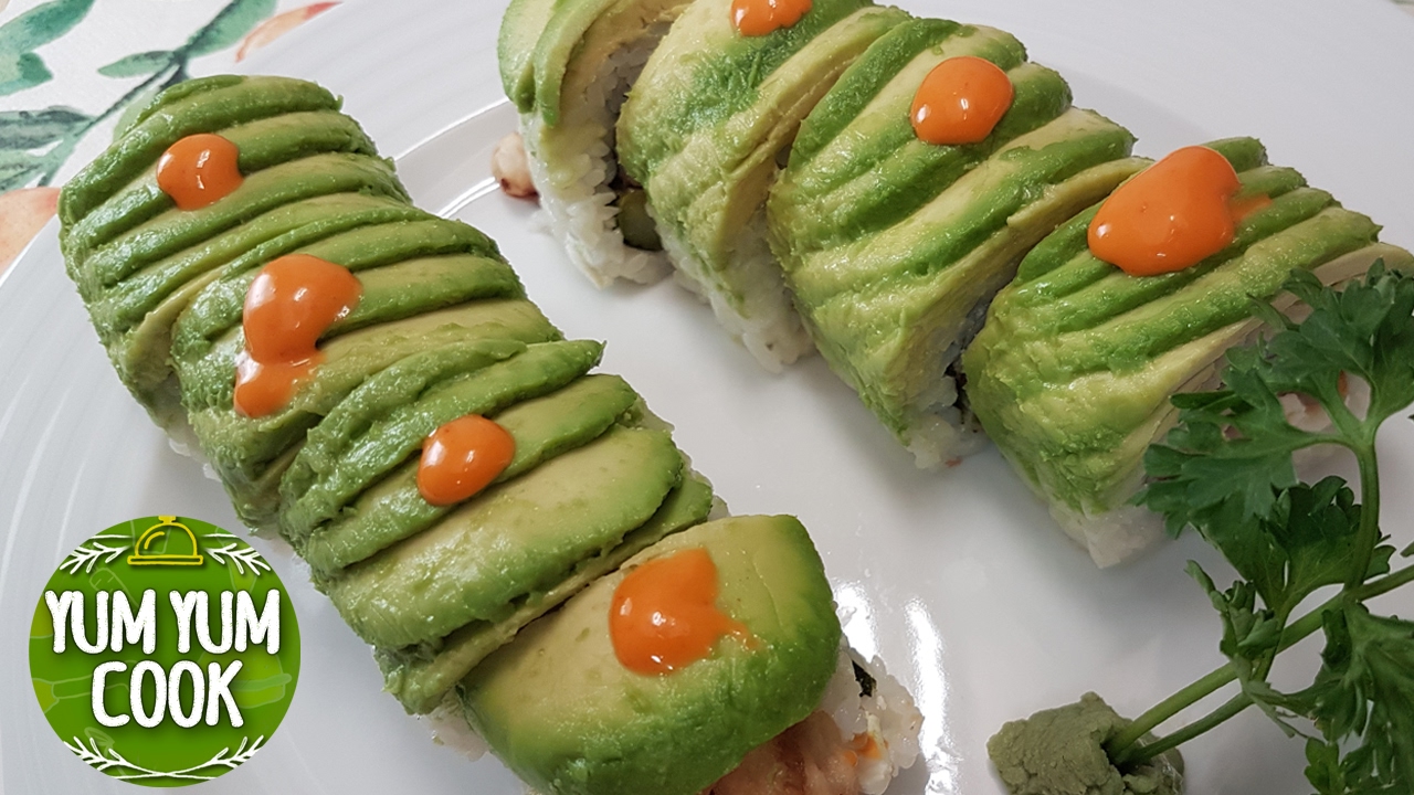 How to Make Avocado Sushi Roll Caterpillar 캐터필러롤 아보카도로 만든 스시롤 건강한 느낌 팍팍 찐 일식 스시롤#캐나다 아빠의 집밥 래시피 대공개