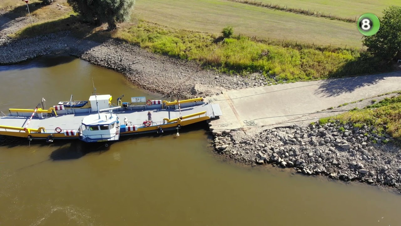 Veerpont over IJssel tussen Bronkhorst en Brummen gaat uit de vaart