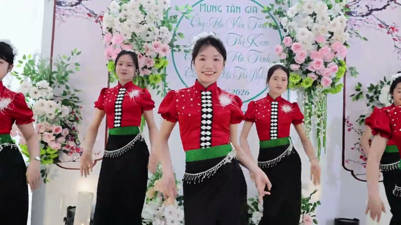 BÀI MÚA ĐVNBAN TRẮNG  MỪNG TÂN GIA ĐẠI CÁT ÔNG BÀ HÀ VĂN TÂM & LÒ THỊ KEM TẠI BẢN HUỔI LÓNG