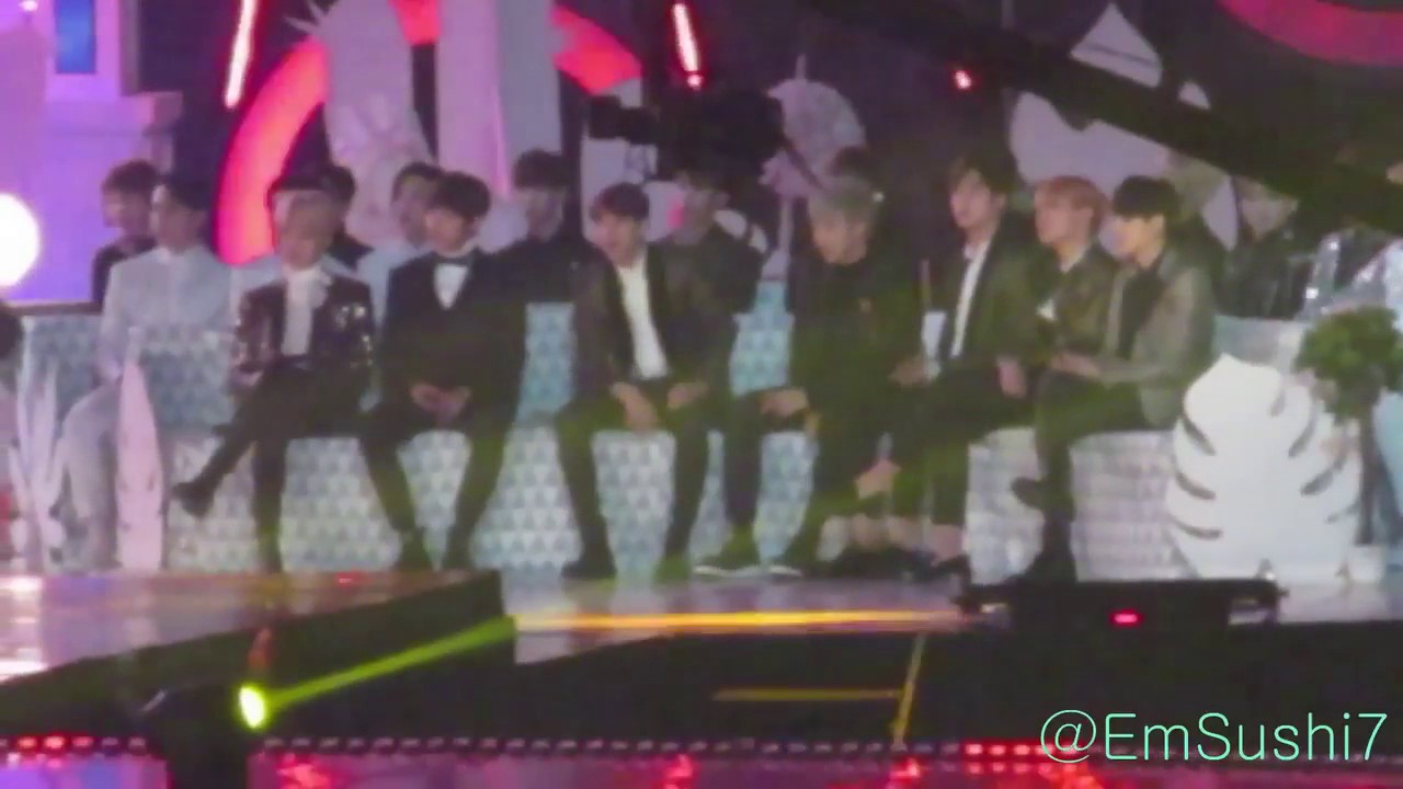 161119 BTS react to IKON @ Melon music awards 2016