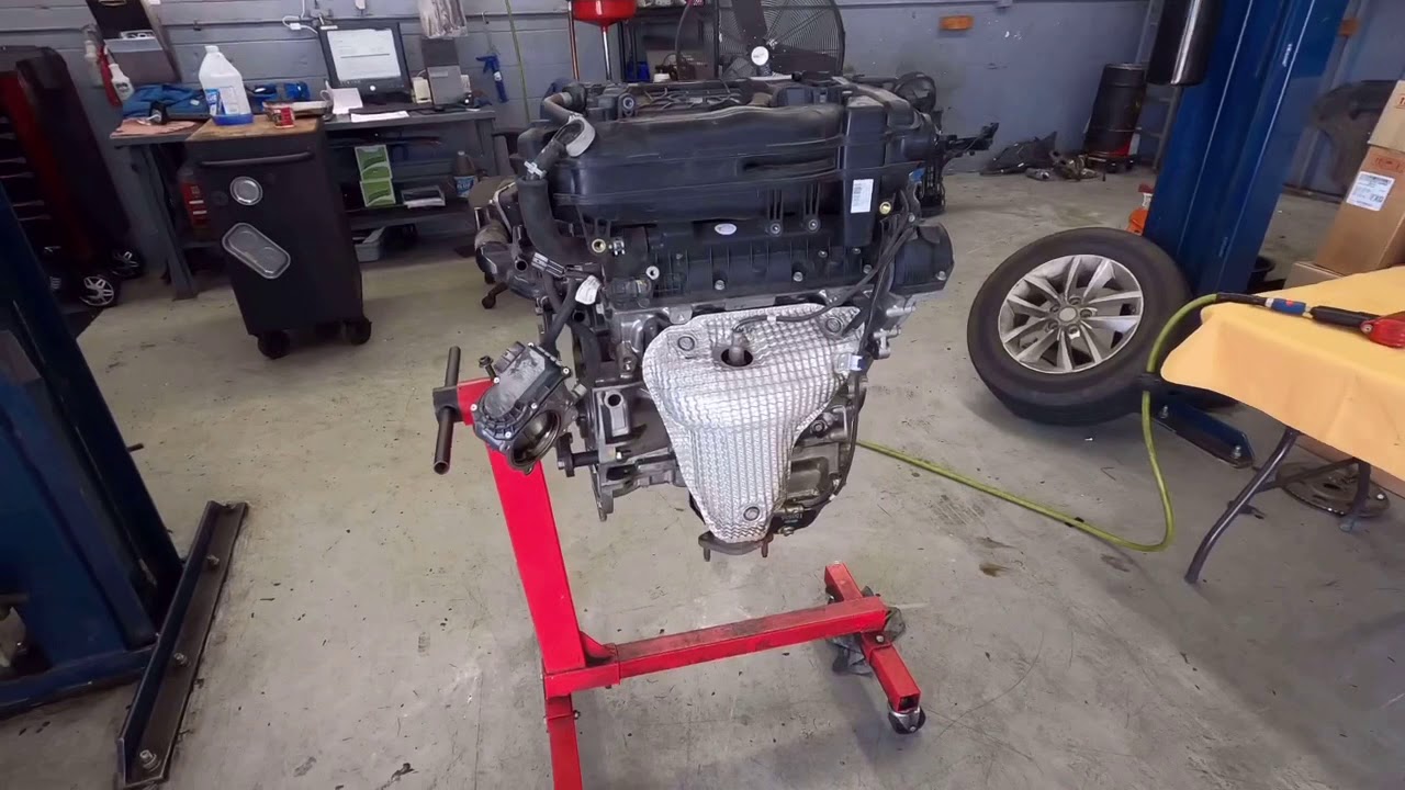 3.3 v6 engine teardown on 2015 Kia Sorento time-lapse. Enjoy. #teardown #sorento #kia #removal #v6