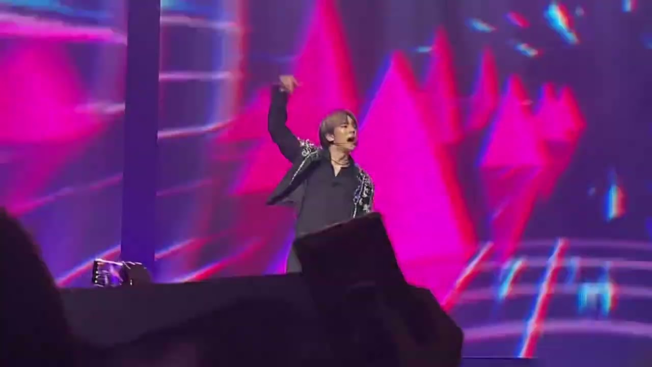 220521 MONSTA X NEW YORK / NYC CONCERT - BURNING UP