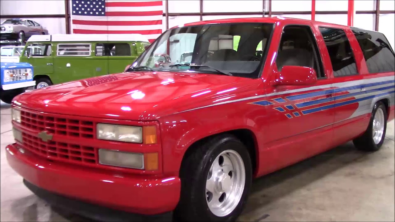 1992 Chevrolet Suburban Red