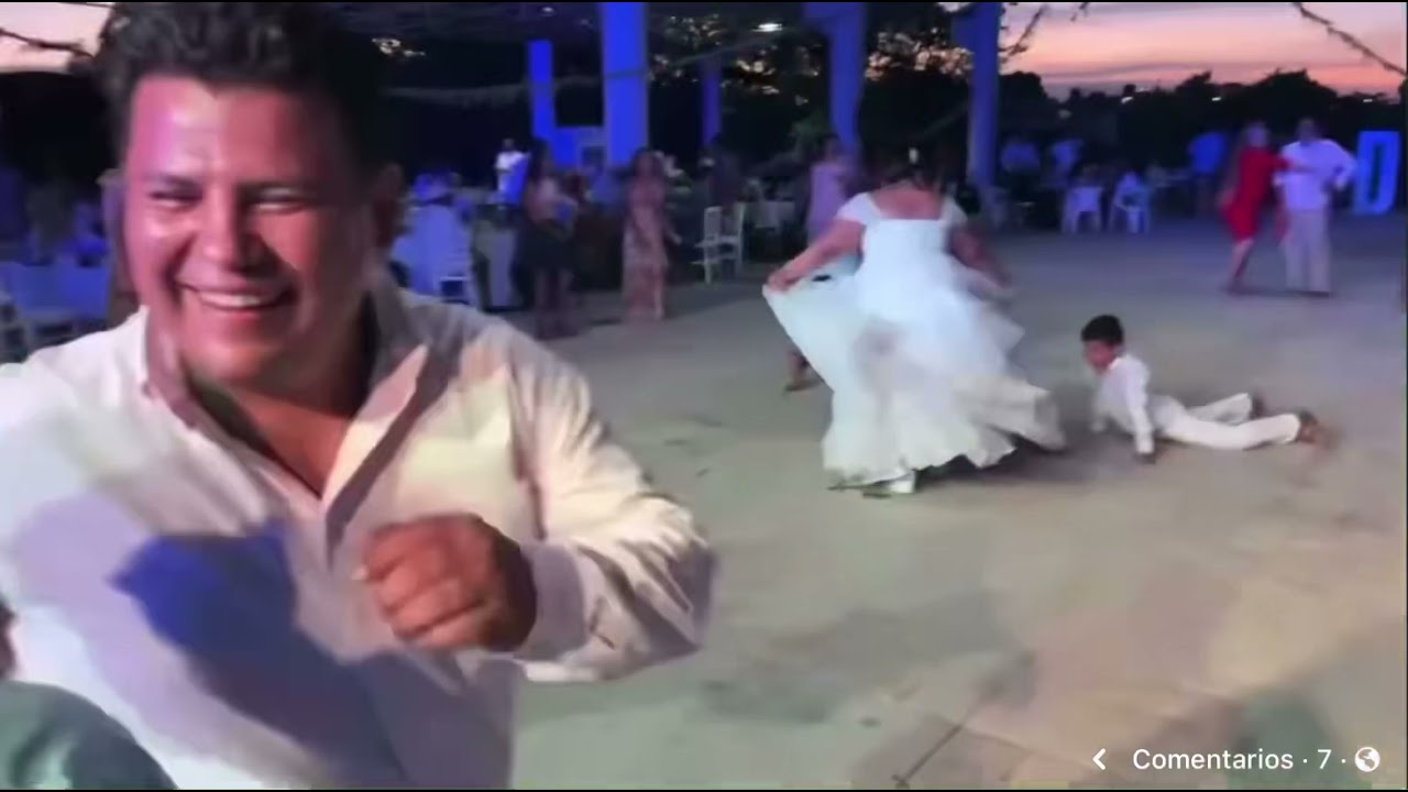 ASÍ SON LAS BODAS EN PINOTEPA NACIONAL OAXACA.🤵‍♂️👰‍♀️ ASÍ LA ESTAMOS PASANDO EN ESTE VIAJE.🔥✌️