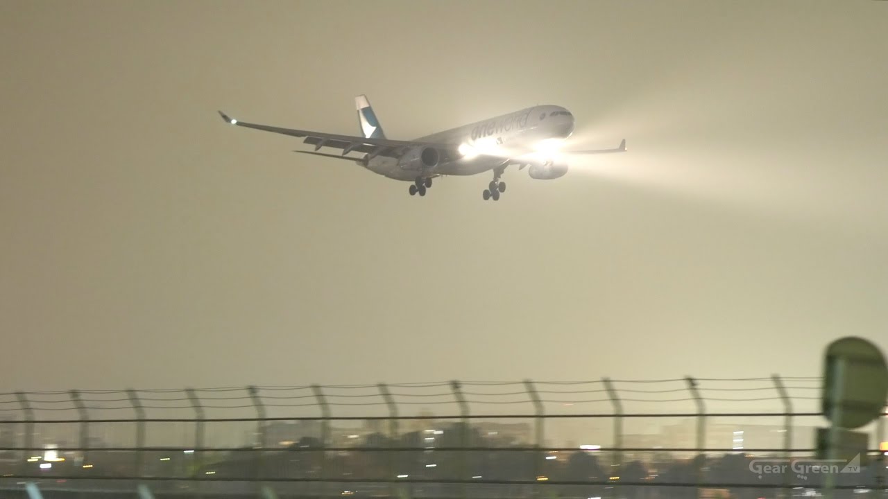 福岡空港 Night Plane Spotting [4] @ Fukuoka Airport