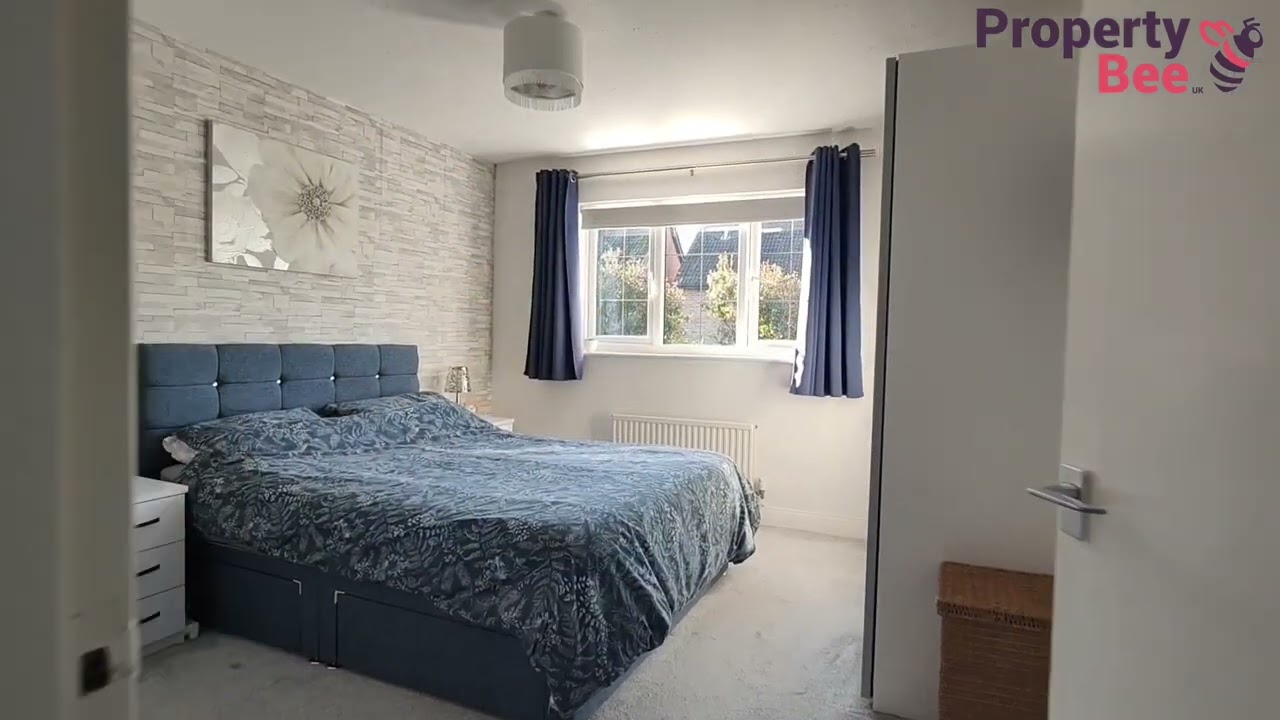Clover Lane, Yateley | Video Tour