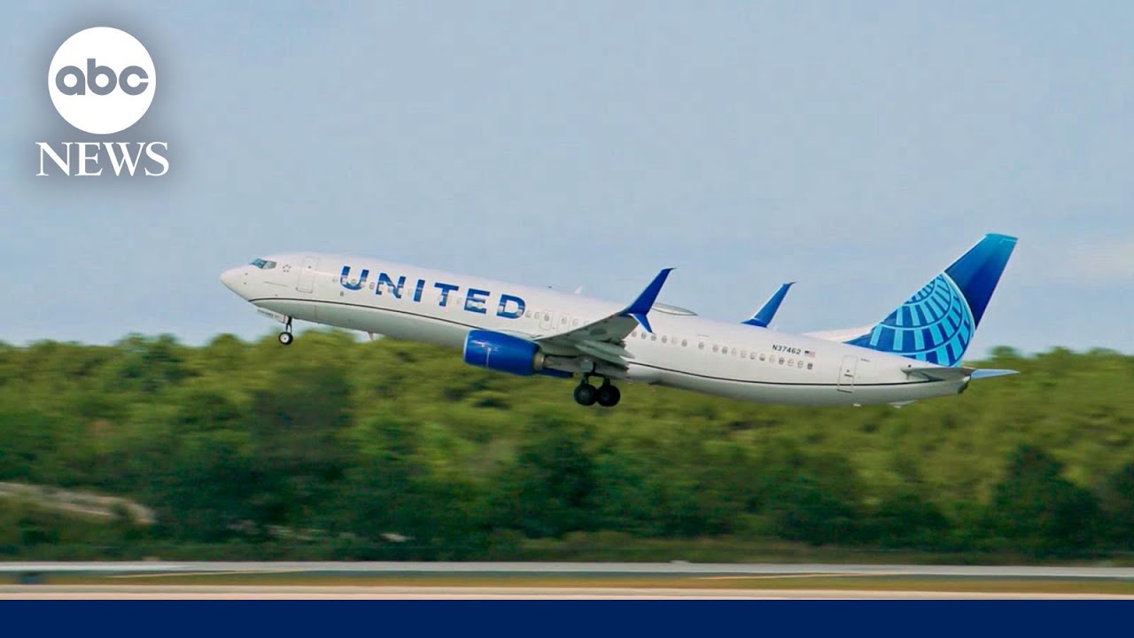 Возможное слияние United и American Airlines, сообщает издание.