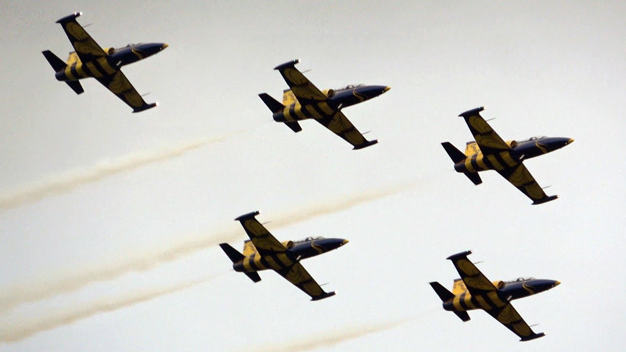 4Kᵁᴴᴰ Baltic Bees Aerobatic Team @ RADOM AIRSHOW 2018