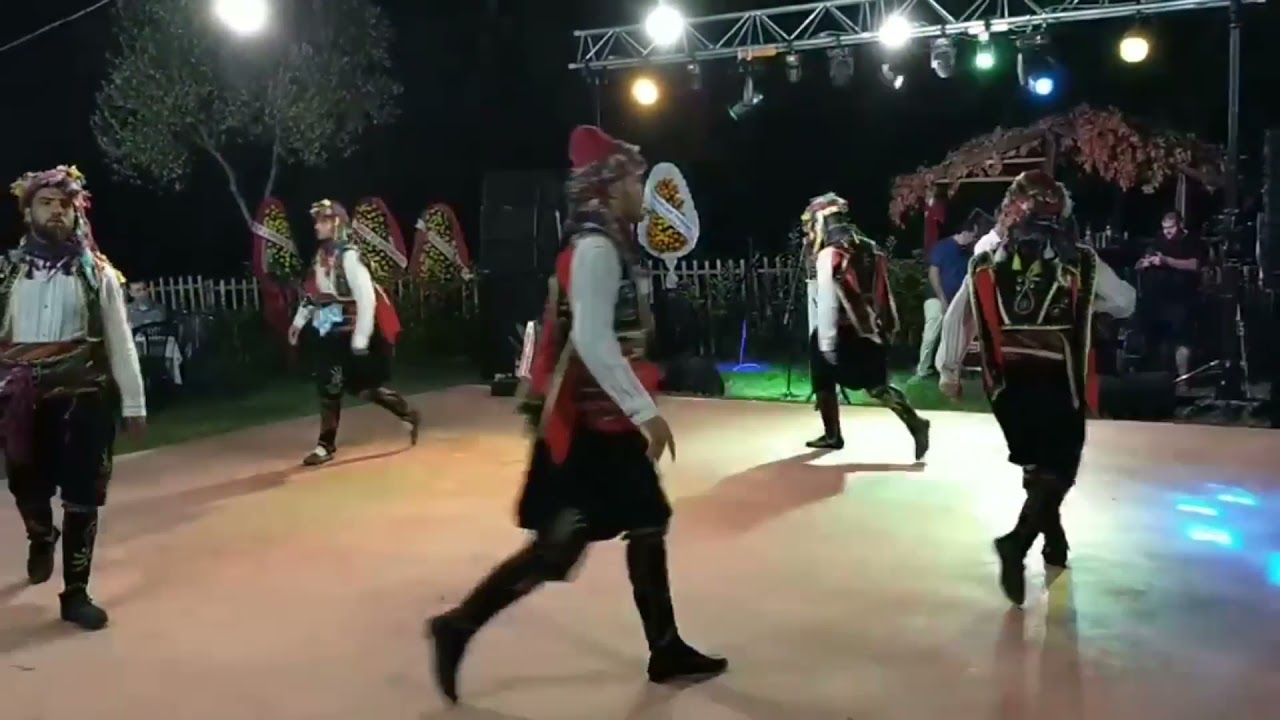 Edremit efem ekibinin muhteşem gösterisi