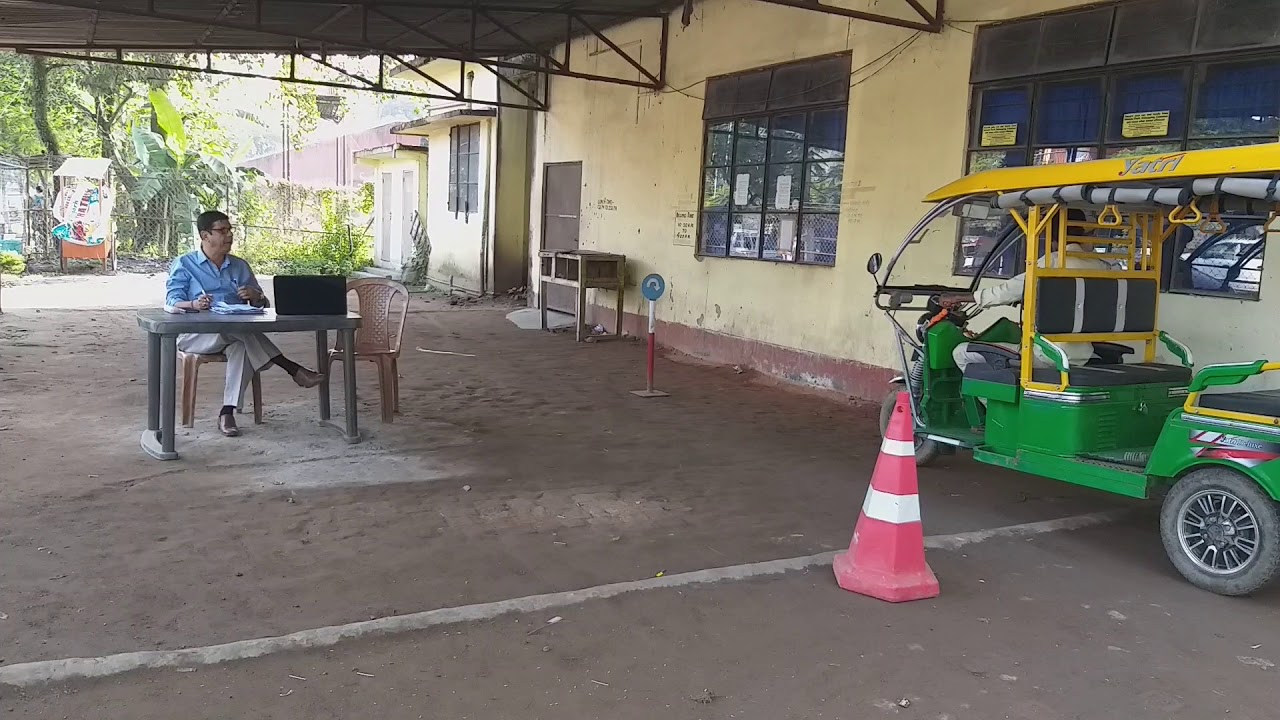 E-rickshaw driving test conduct by Dibrugarh DTO