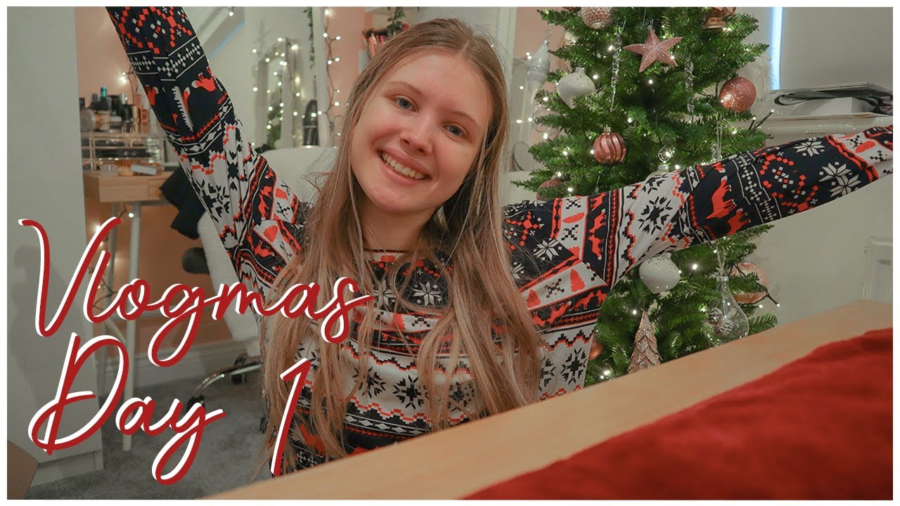 VLOGMAS Day 1: introduction and filming day + Christmas GIVEAWAY! | Evie Rose