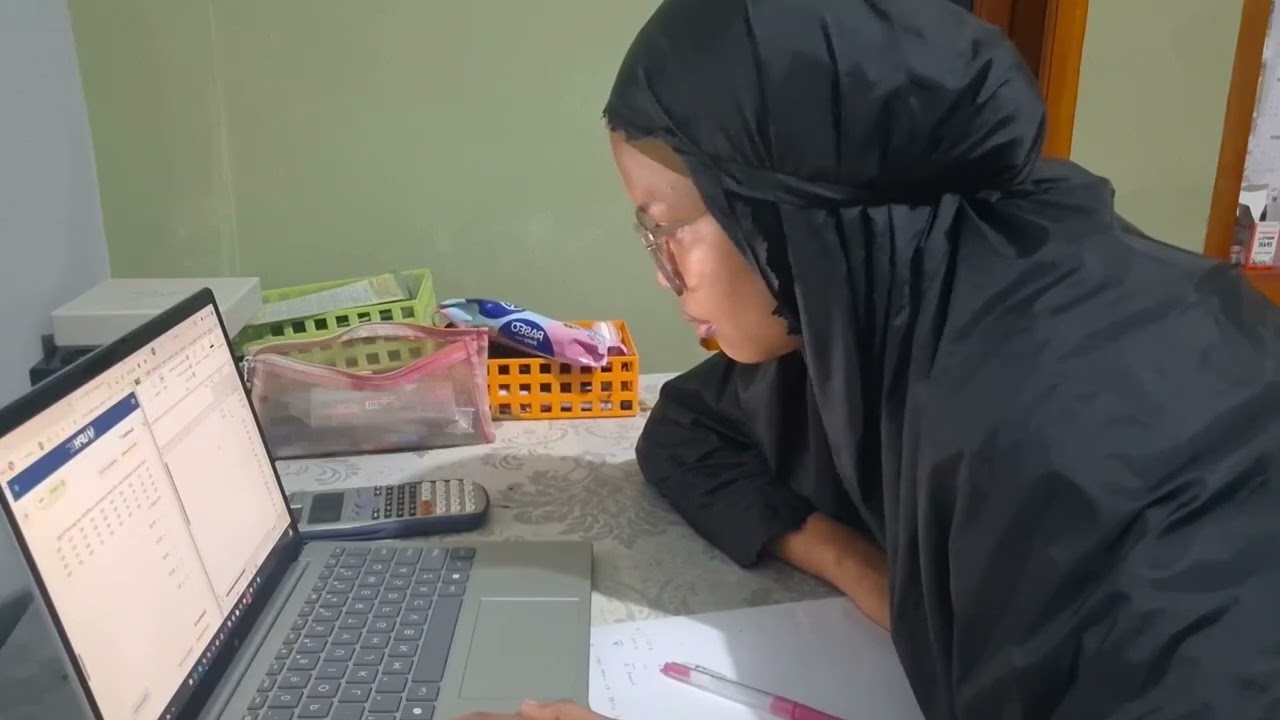 Camera 2 UTS Statistika - Rizky Fatiah - 01040250009