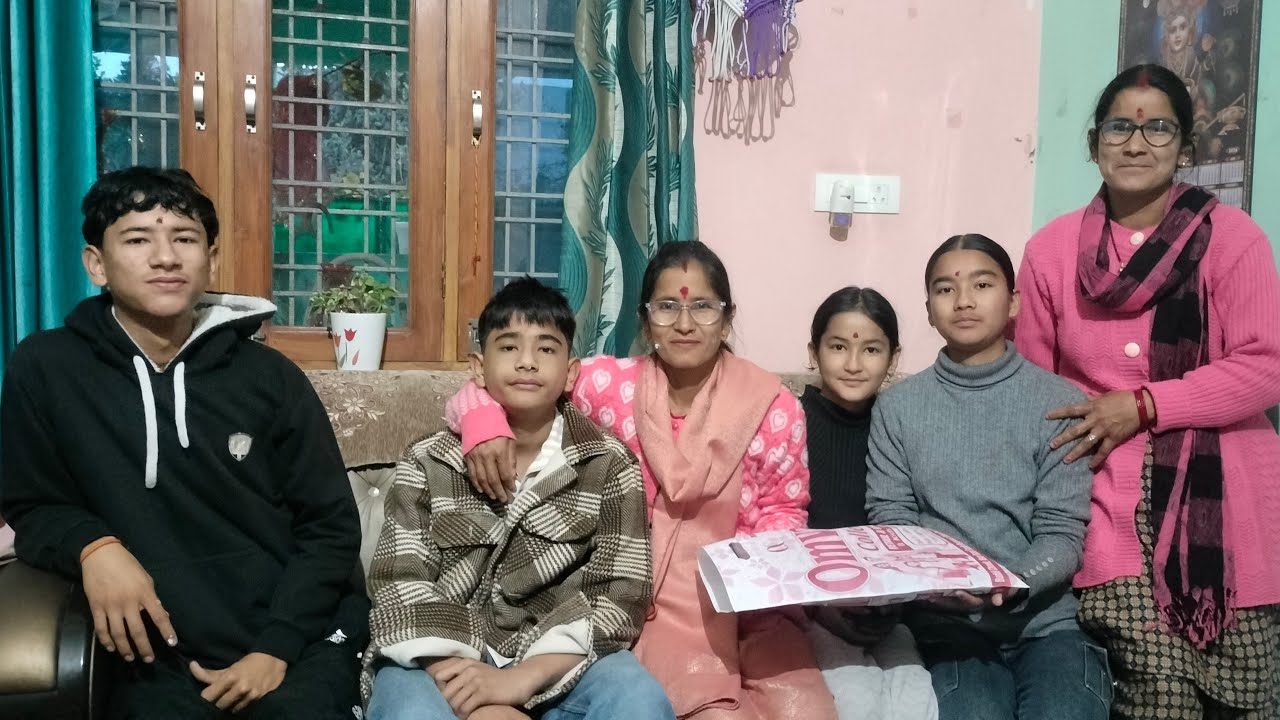 आप सभी का स्वागत है  देव भूमि उत्तराखंड लाइव में 🙏🙏।