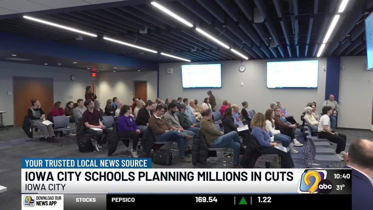 Iowa City Schools planning $8M in cuts amid financial crisis