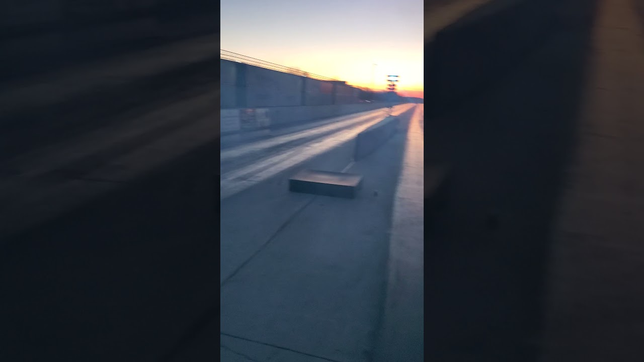 nitrous 408w stock block mustang single plate. last nitrous pass of night.. lapeer dragway
