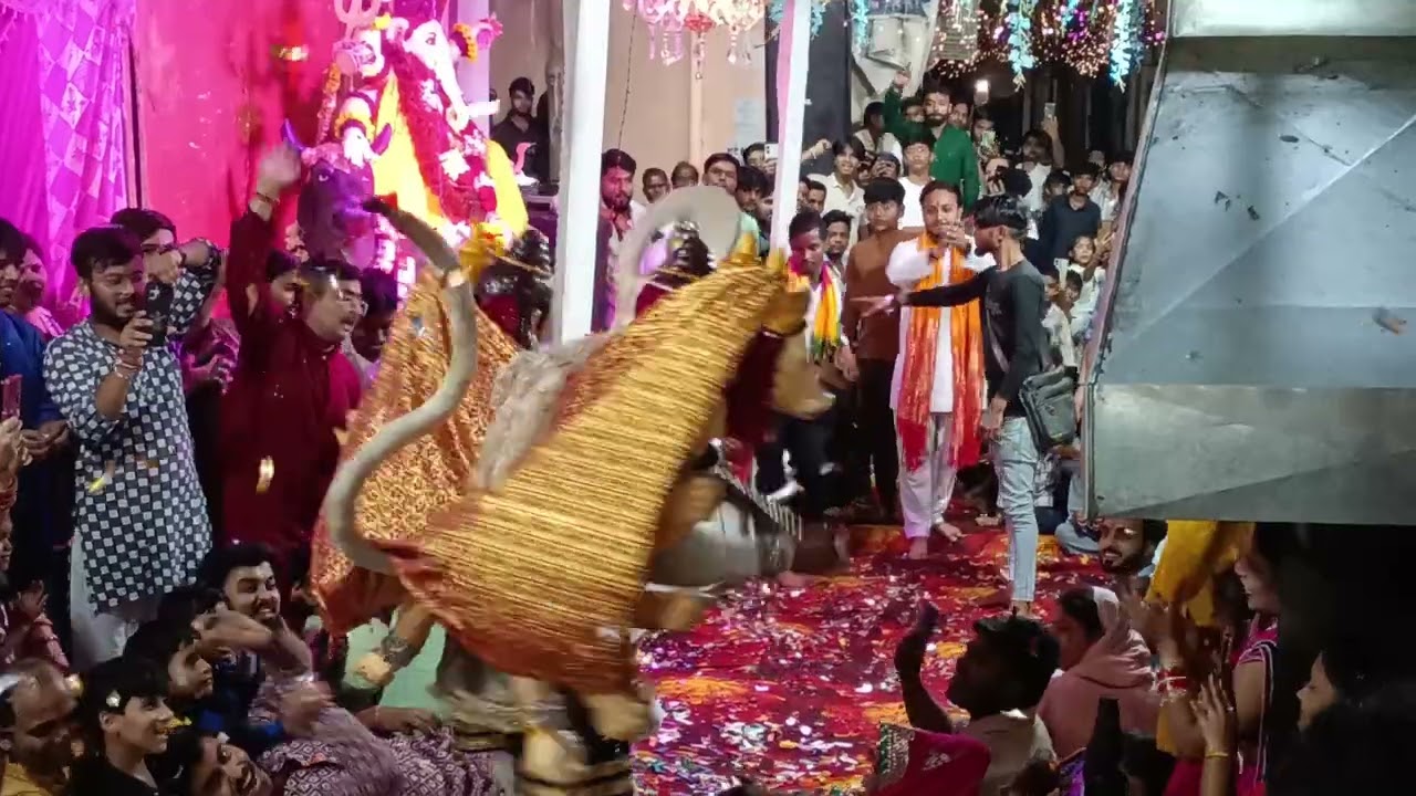 Yah Ganesh chaturthi ki Jackie#video #vlog #lifeisbutadream 