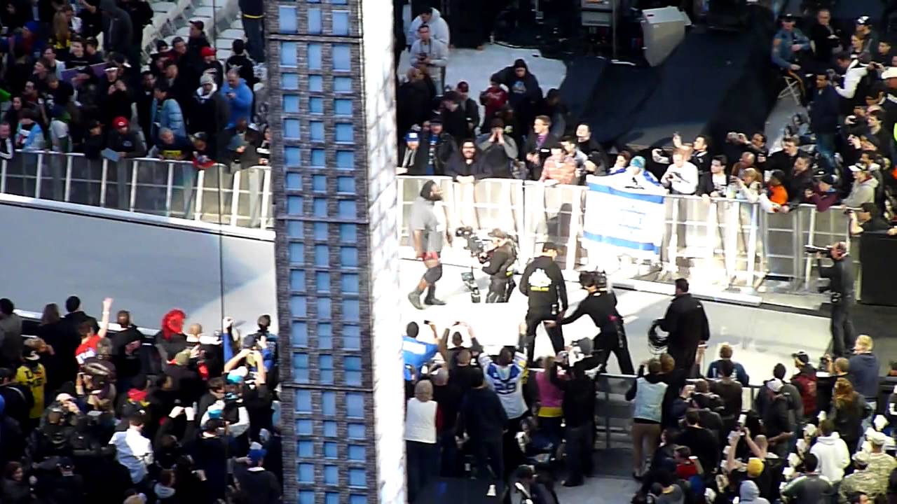 Wrestlemania 29 HD --- Mark Henry / Ryback (Entrances)