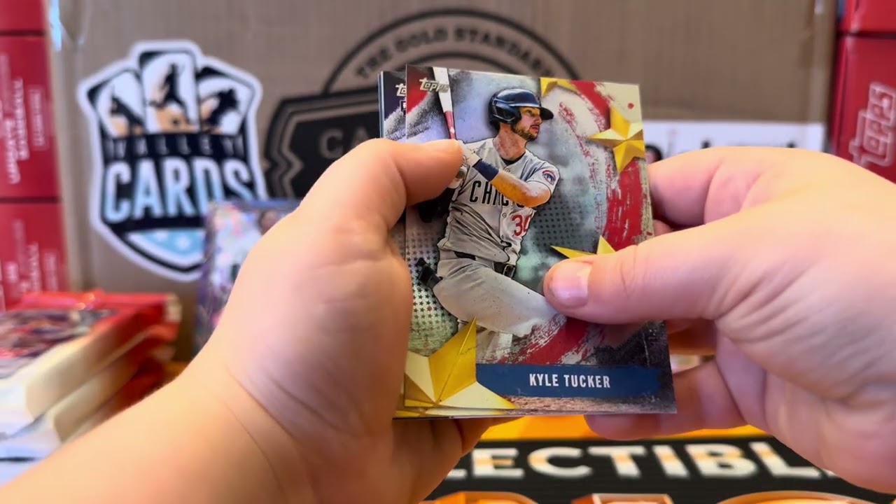 Mail day from @OrangeJoe27  plus 2025 Topps Update Fatties! Great to have such great friends! #topps