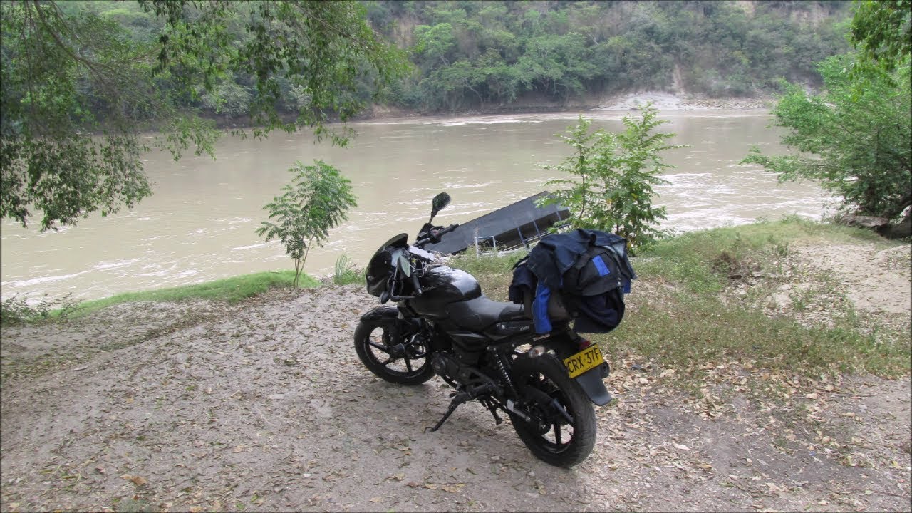 11 Nariño - Cundinamarca, kra 2da y diag 4ta hasta el río Magdalena. Tour en moto por Colombia.