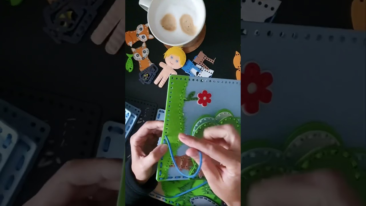 BUUK Without Sewing &ndash; Threading Storybook | BUUK Quiet Book bez &scaron;it&iacute; &ndash; provl&eacute;kac&iacute; kniha s př&iacute;během