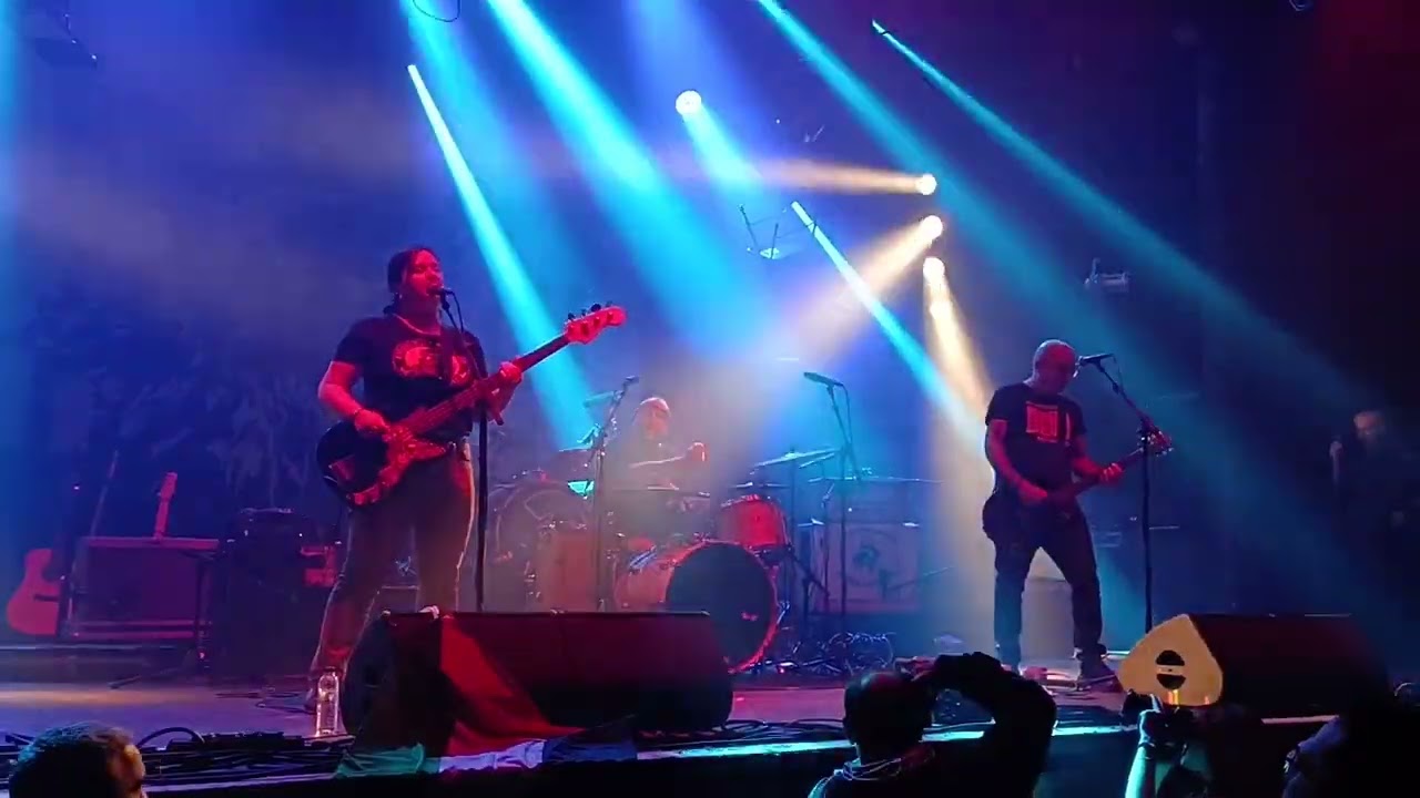 Rotura - Siluetas vacías